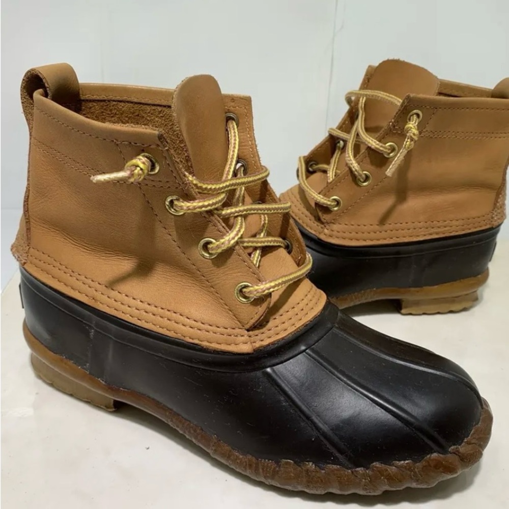 CABELA’S women’s boots 7M